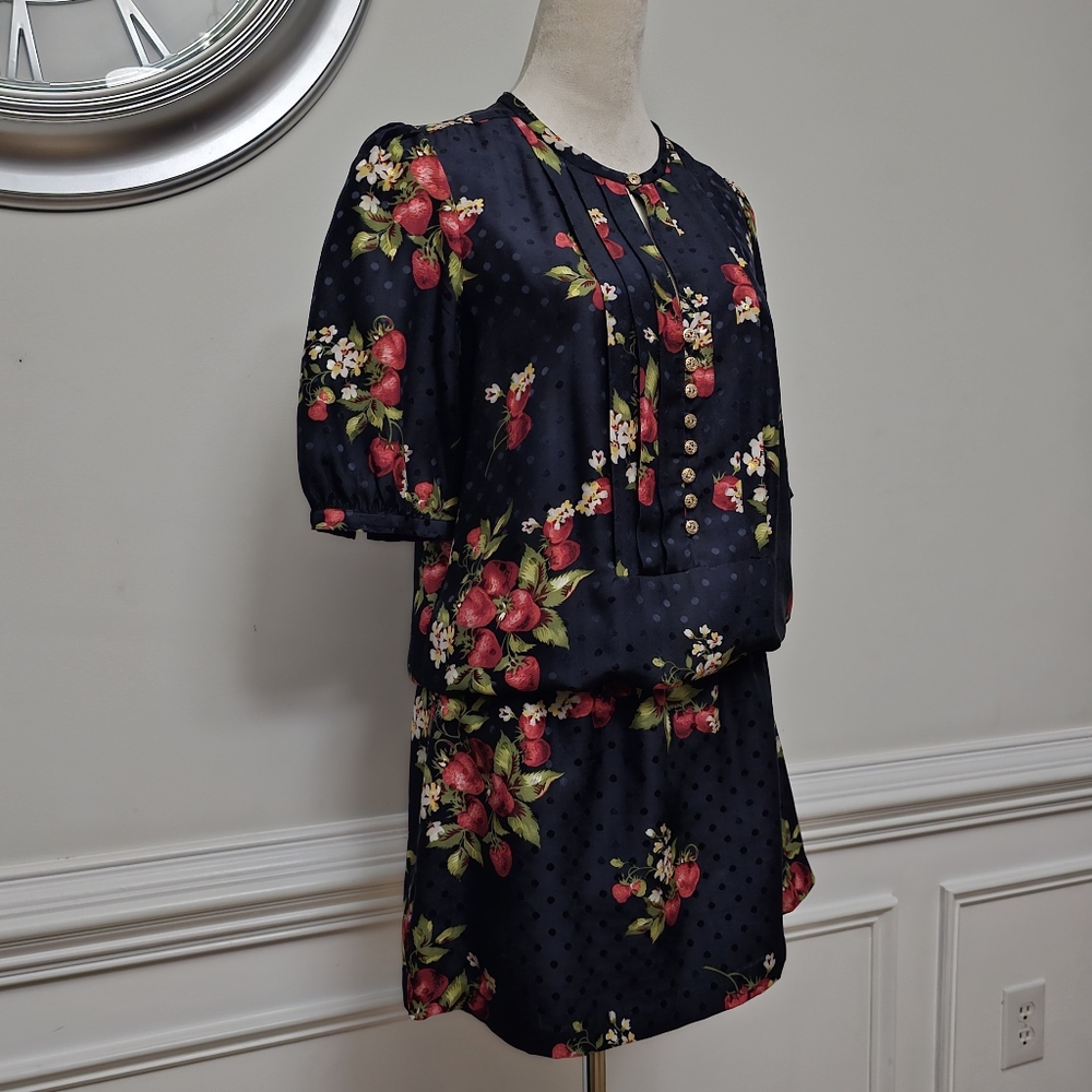 Juicy Couture Strawberry Blossom  Women's Dress Dropped Waist Size 8 100% Silk